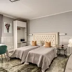 Spanish Step Dream Suites